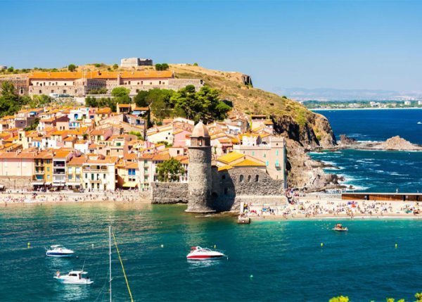 ruta en kayak de mar a la Côte Vermeille al pas per Cotlliure